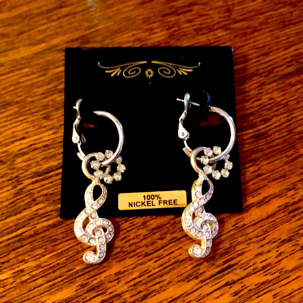 G cleft earrings